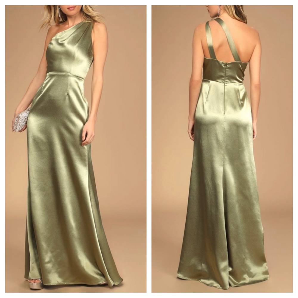 Lulu’s On the Guest List Maxi Dress